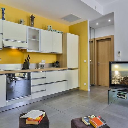 France 82 D - 2 Rooms - Terrace - 1 Min To The Sea นีซ ภายนอก รูปภาพ